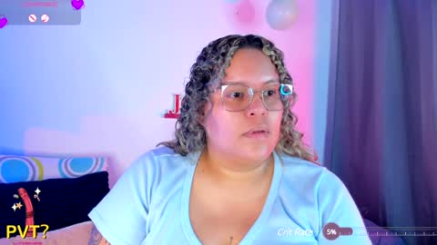 aleja      independent model       online show from 01-05-25, 04:48