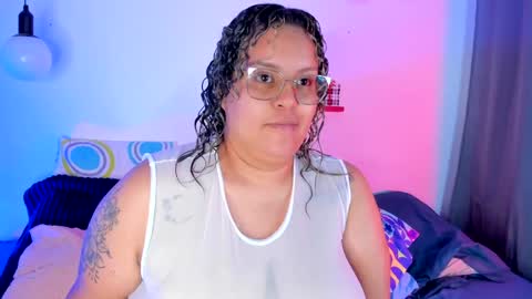 aleja      independent model       online show from 01-28-25, 07:10