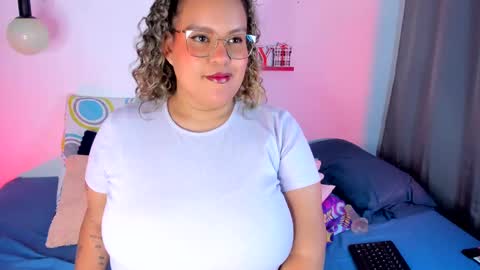 aleja      independent model       online show from 02-16-25, 01:36