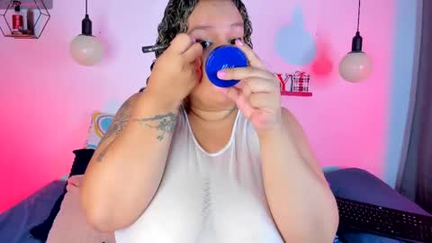 aleja      independent model       online show from 03-04-25, 08:16