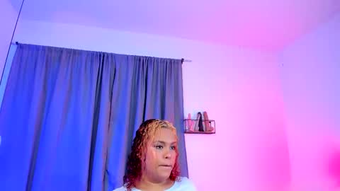 aleja      independent model       online show from 02-15-26, 03:09