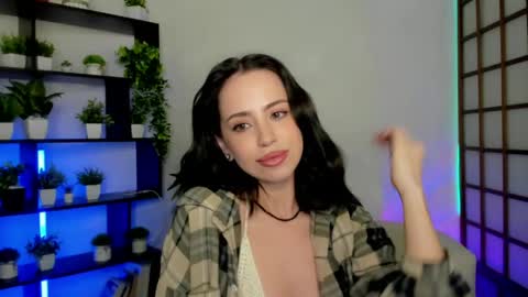 Monica online show from 04-15-26, 08:32