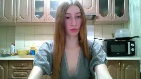 Snapshot of monica_tamayo chatting on 02-18-26, 10:28 Monica online show from 02-18-26, 10:28