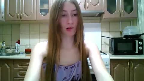 Snapshot of monica_tamayo chatting on 03-26-26, 09:53 Monica online show from 03-26-26, 09:53