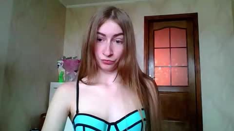 Monica online show from 05-27-26, 11:51