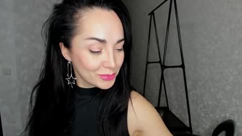 monica_weisss online show from 03-04-25, 08:49