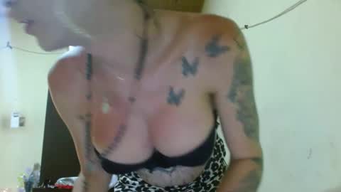 monicalimite123 online show from 09-24-25, 06:00