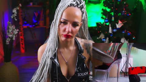 Snapshot of monicamaxwel chatting on 12-22-24, 04:59 Monika online show from 12-22-24, 04:59