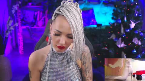 Snapshot of monicamaxwel chatting on 12-25-24, 12:15 Monika online show from 12-25-24, 12:15