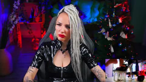 Snapshot of monicamaxwel chatting on 12-30-24, 06:16 Monika online show from 12-30-24, 06:16