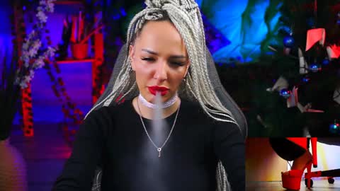 Snapshot of monicamaxwel chatting on 01-06-25, 12:13 Monika online show from 01-06-25, 12:13