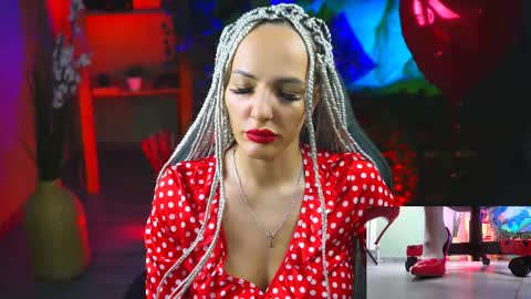 Snapshot of monicamaxwel chatting on 02-13-25, 12:00 Monika online show from 02-13-25, 12:00