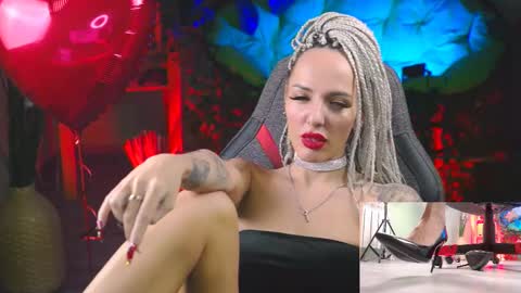 Snapshot of monicamaxwel chatting on 02-16-25, 05:26 Monika online show from 02-16-25, 05:26