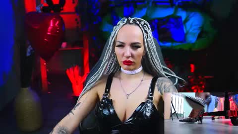 Snapshot of monicamaxwel chatting on 02-17-25, 11:55 Monika online show from 02-17-25, 11:55