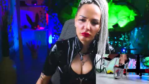 Snapshot of monicamaxwel chatting on 03-07-25, 03:18 Monika online show from 03-07-25, 03:18