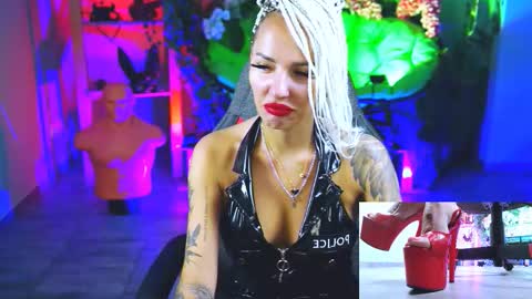 Snapshot of monicamaxwel chatting on 09-10-25, 11:10 Monika online show from 09-10-25, 11:10