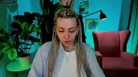 monicariley online show from 06-19-26, 09:02