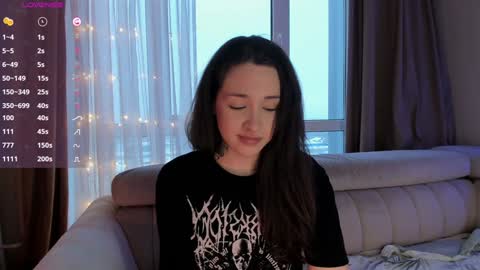Snapshot of monicarocket chatting on 02-08-25, 01:54 Monica online show from 02-08-25, 01:54