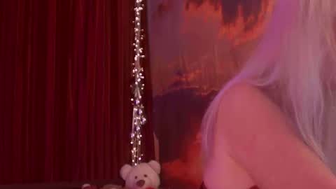 Monika    online show from 02-16-26, 03:02