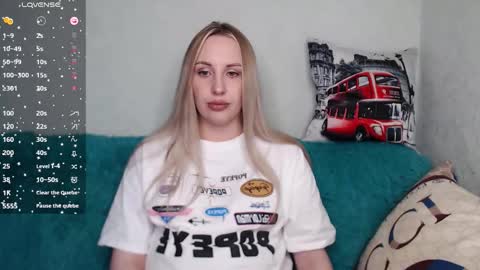 Monika online show from 09-25-25, 11:58