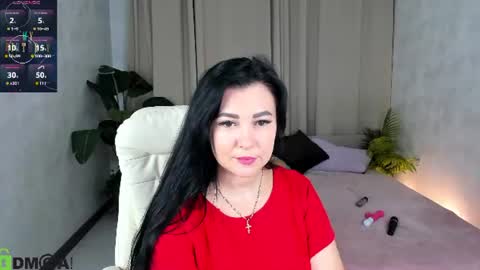 MoniKa online show from 06-14-26, 04:03