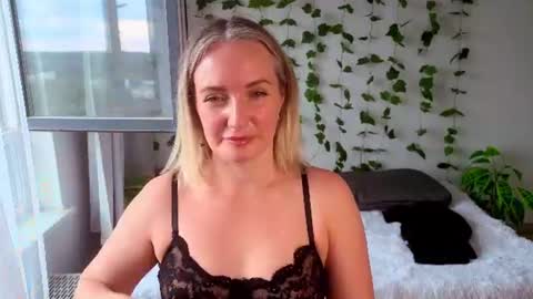 Monik online show from 06-23-26, 04:10