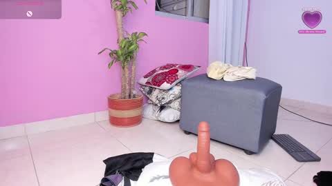 monikk__harrison online show from 12-30-24, 03:02