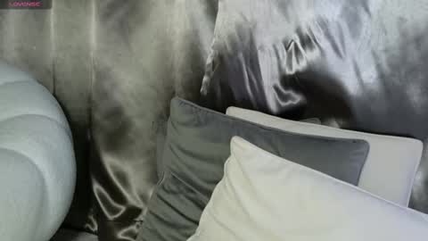 Snapshot of monique_a chatting on 03-12-25, 10:59 Ask me online show from 03-12-25, 10:59