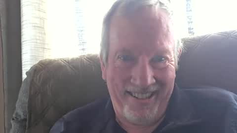 Snapshot of monkeedance chatting on 06-21-26, 07:16 Monkee Dance online show from 06-21-26, 07:16