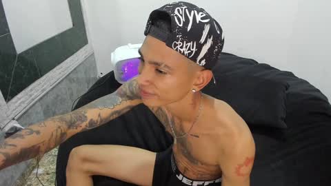 Snapshot of monkeyd_66 chatting on 02-08-25, 03:00 monkeyd_66 online show from 02-08-25, 03:00