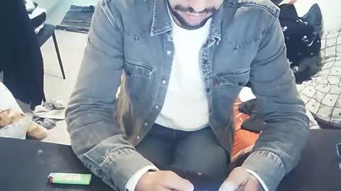 Snapshot of monkeydmajoub89 chatting on 12-30-24, 12:09 monkeydmajoub89 online show from 12-30-24, 12:09