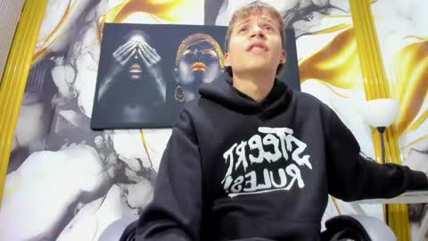 mono_blonde online show from 06-08-26, 11:10