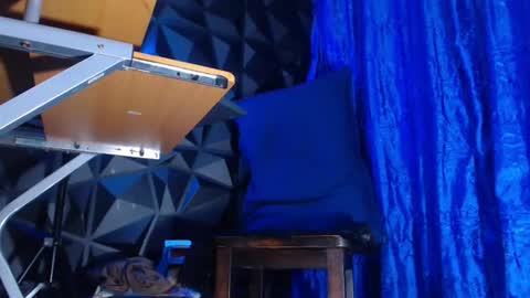 dorian online show from 11-20-25, 02:12