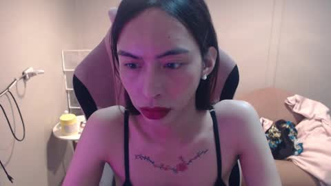 Snapshot of monstercockselfsuck chatting on 02-15-25, 01:05 ELYSE A SIMPLE GIRL online show from 02-15-25, 01:05