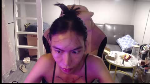 Snapshot of monstercockselfsuck chatting on 04-23-26, 11:42 ELYSE A SIMPLE GIRL online show from 04-23-26, 11:42