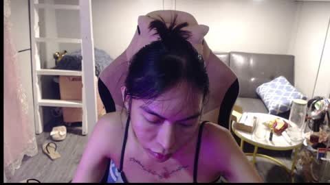 Snapshot of monstercockselfsuck chatting on 04-23-26, 12:29 ELYSE A SIMPLE GIRL online show from 04-23-26, 12:29