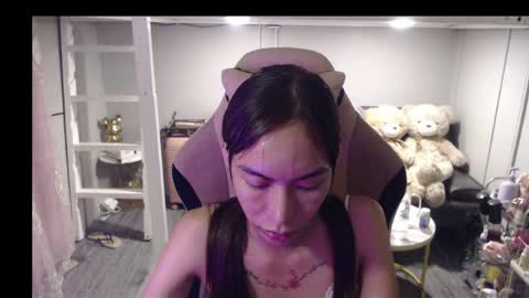 Snapshot of monstercockselfsuck chatting on 05-08-26, 11:04 ELYSE A SIMPLE GIRL online show from 05-08-26, 11:04