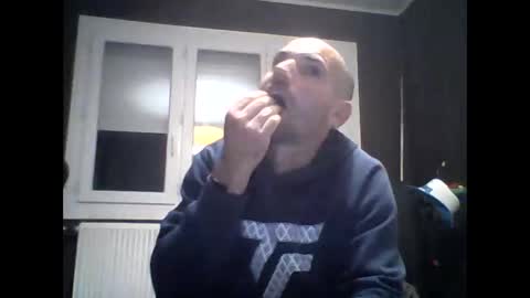 montmasse online show from 04-05-26, 07:44