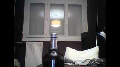 Snapshot of montmasse chatting on 04-25-26, 09:01 montmasse online show from 04-25-26, 09:01