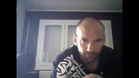 Snapshot of montmasse chatting on 04-29-26, 09:57 montmasse online show from 04-29-26, 09:57