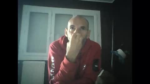 Snapshot of montmasse chatting on 05-16-26, 10:36 montmasse online show from 05-16-26, 10:36