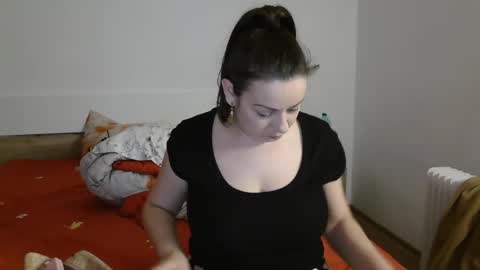 Monse online show from 01-30-25, 04:34