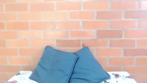 Luisa online show from 05-02-26, 02:44