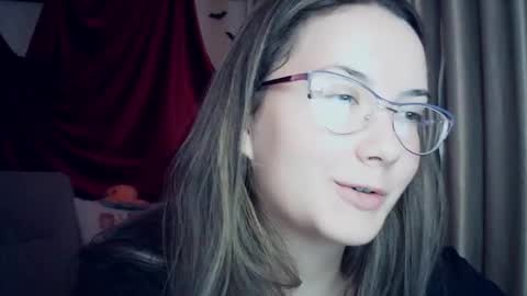 moodiemira online show from 11-12-25, 07:03