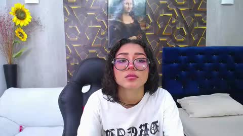 moon_and_fire_ online show from 02-06-26, 05:01