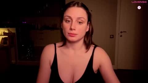 Luna  online show from 11-11-25, 09:48