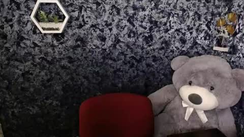 Snapshot of moon_foxy_ chatting on 03-15-26, 10:27 Diana online show from 03-15-26, 10:27