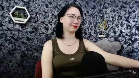 Diana online show from 05-12-26, 07:11