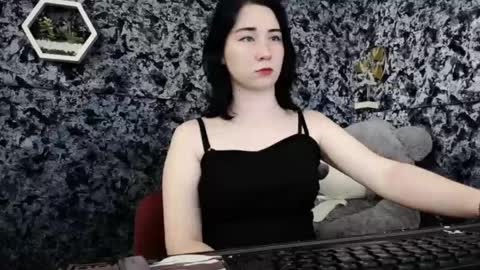 Diana online show from 05-16-26, 07:23