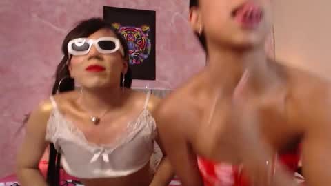 Snapshot of moon_hill chatting on 09-26-25, 07:51 Moon Hill online show from 09-26-25, 07:51